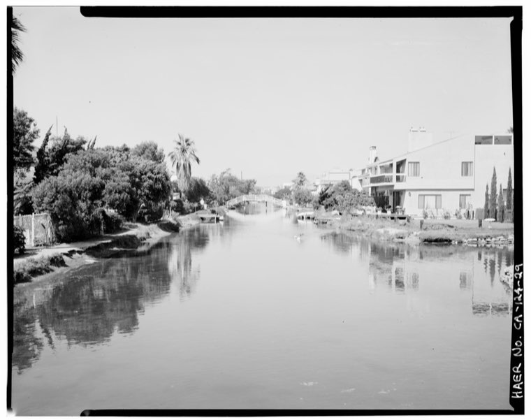 Grand Canal in 1992, before the rebuild, and today